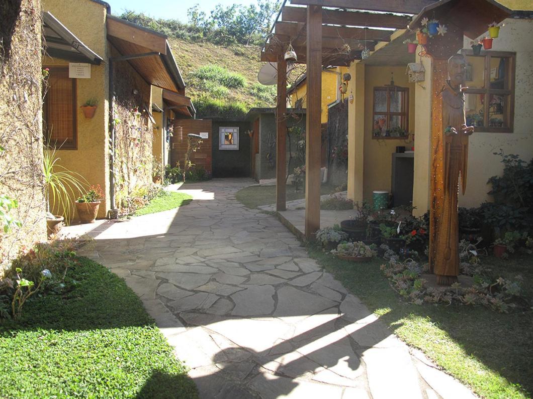 Hospedaria Vila Khepri Goncalves Exterior photo